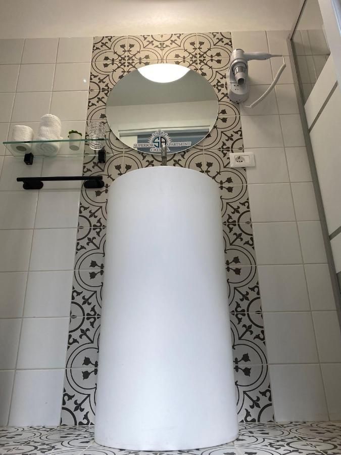 Superior Apartment Катания Екстериор снимка