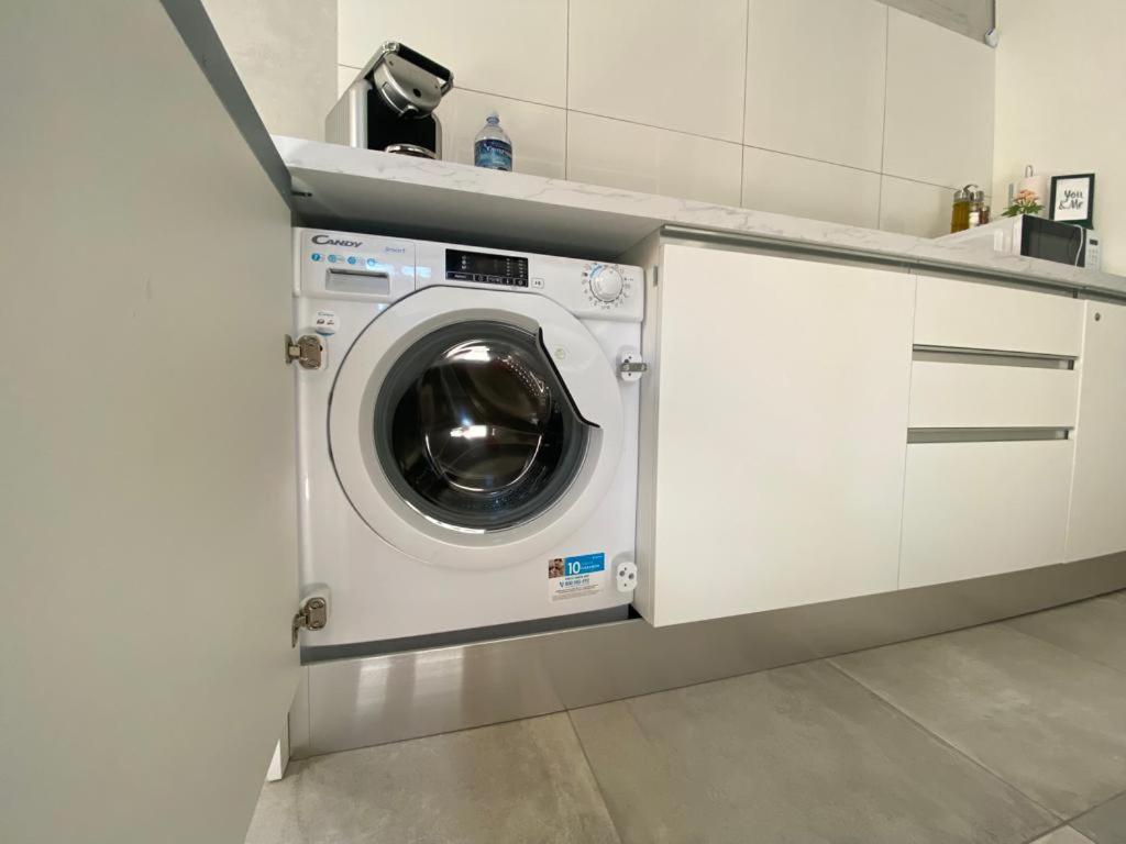 Superior Apartment Катания Екстериор снимка